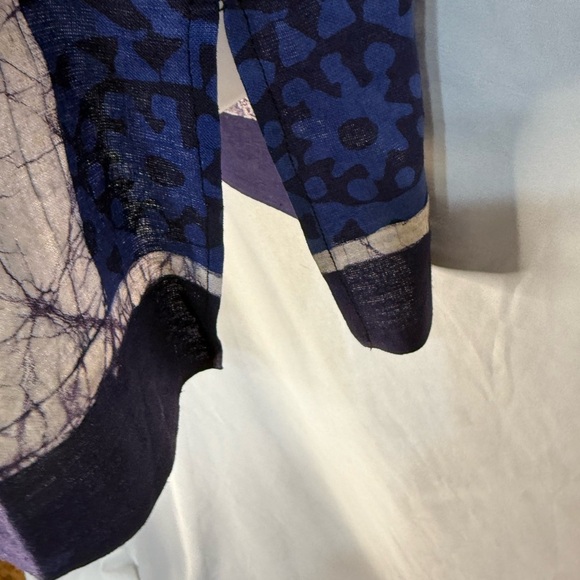 Batik Print Short Sleeve Side Slit Shirt Tunic NWOT Traditional Pattern Size L - Picture 7 of 7